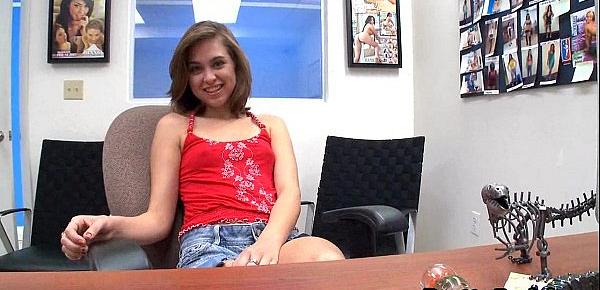  Gorgeous teen porno facial Riley Reid 1 2.2